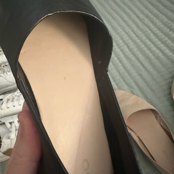 ALDO Black Flats Size 7 - Picture 8 of 10